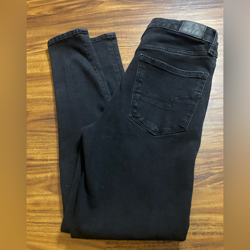 Black American Eagle jeans .